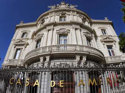 L'ottocentesca Casa de America: secondo la leggenda vi risiede il fantasma della figlia illegittima del Marchese di Linares
